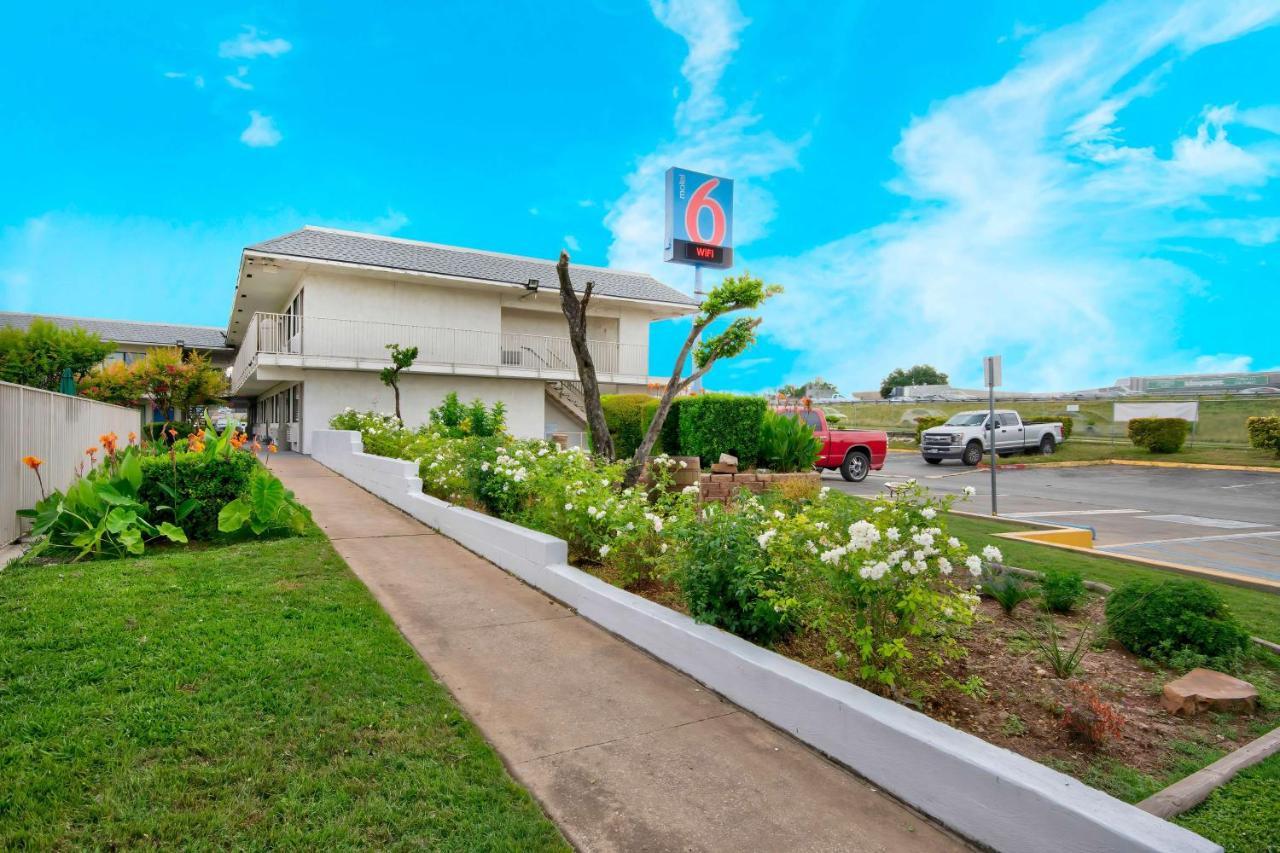 Motel 6-Austin, Tx - North Buitenkant foto