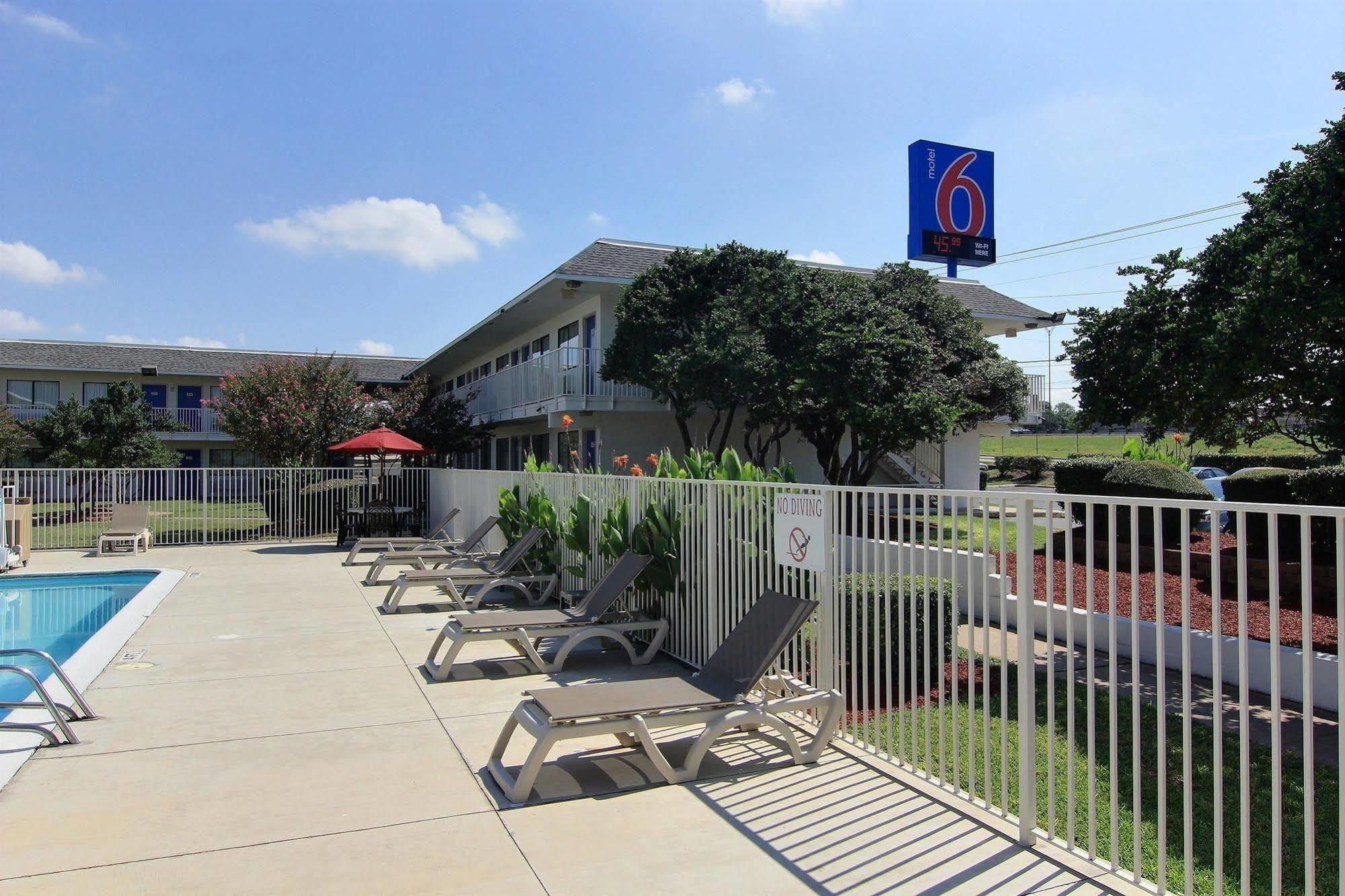 Motel 6-Austin, Tx - North Buitenkant foto