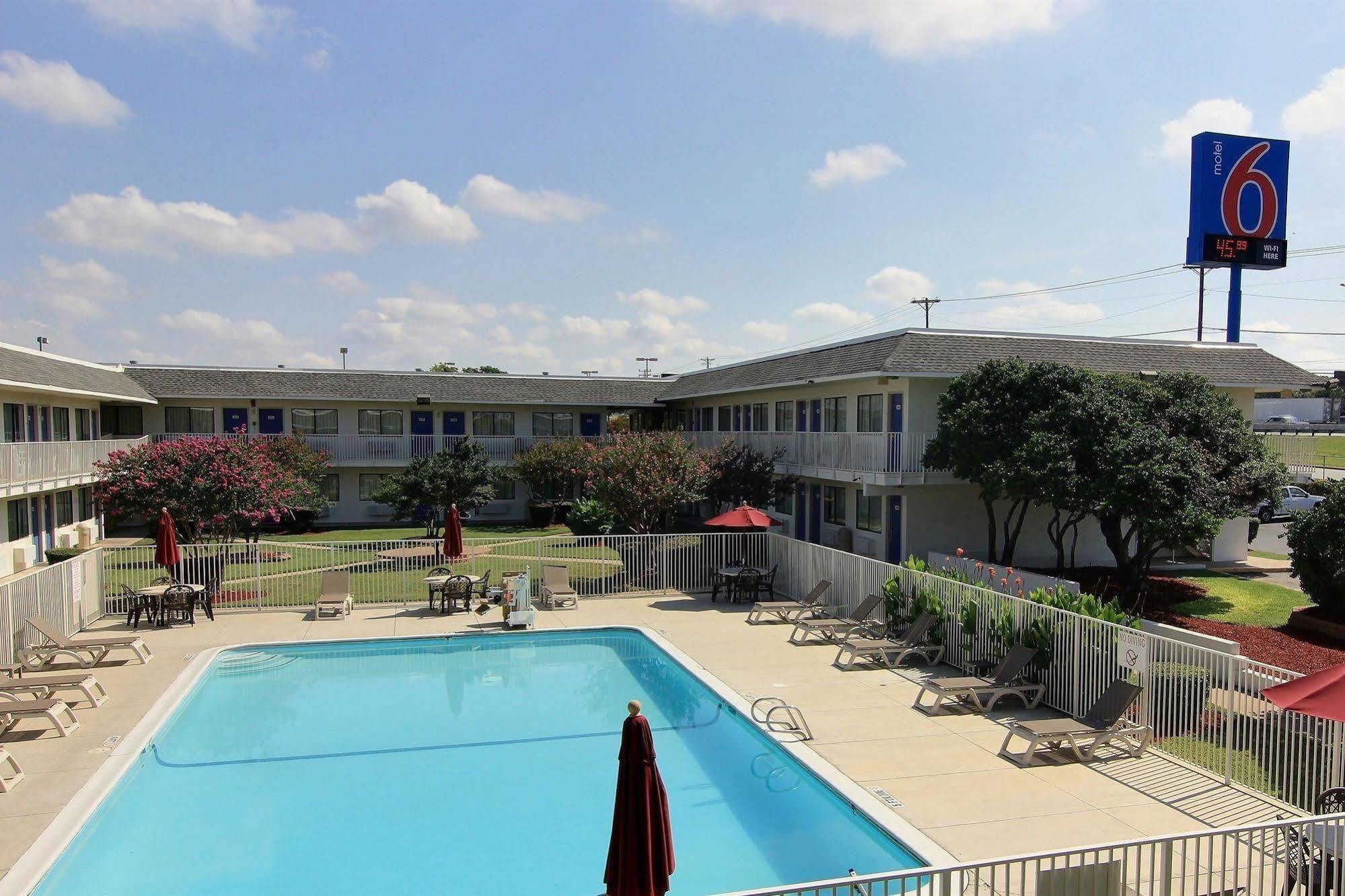 Motel 6-Austin, Tx - North Buitenkant foto